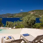 Mironi - Private Sea Access *