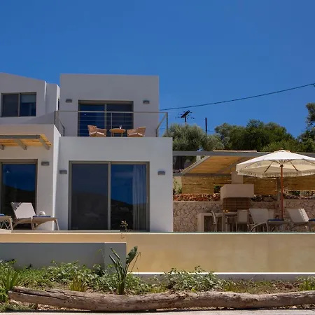 Mironi - Private Sea Access Villa