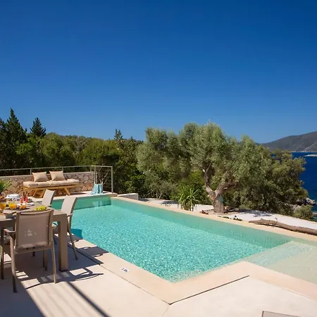 Mironi - Private Sea Access Villa *