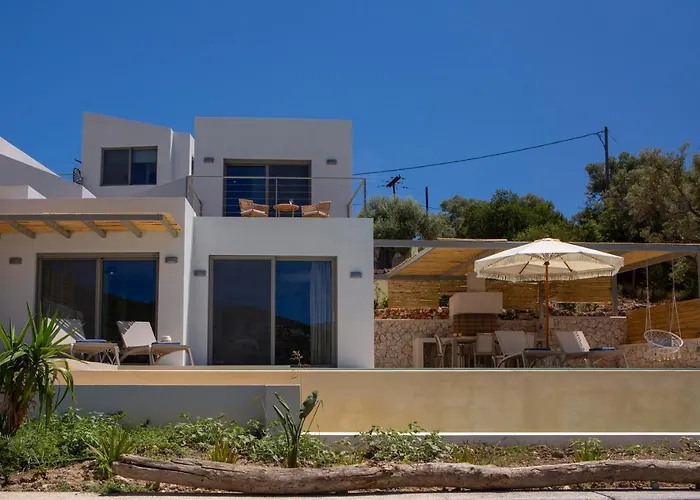 Mironi - Private Sea Access Villa